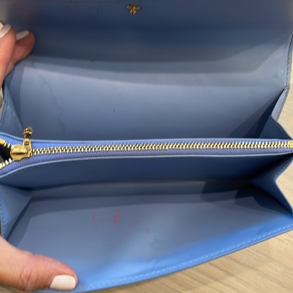 Authentic Louis Vuitton LV Vernis Light Blue wallet/ clutch - Picture 8 of 14